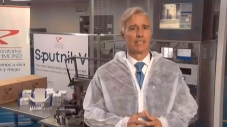 El lunes comenzará la producción local del componente 2 de la vacuna Sputnik V