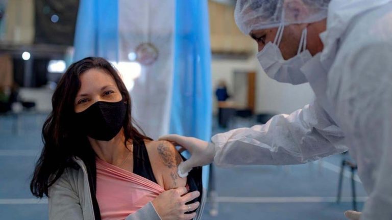 COVID-19: Más del 35% de la población argentina está vacunada con al menos una dosis