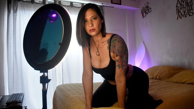 “Soy una puta que elige este trabajo todos los días: ni loca me encerraría en una oficina por la misma plata”
