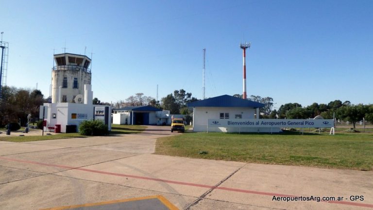 El Municipio local inició conversaciones con YPF a fin de conservar el servicio que la petrolera brinda en el aeropuerto de General Pico