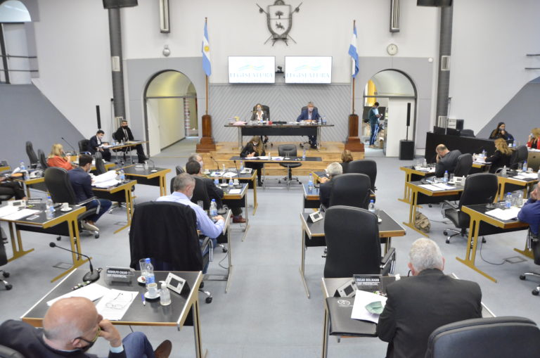Diputados: Aprobaron los protocolos para sesionar de manera mixta hasta el 30 de noviembre