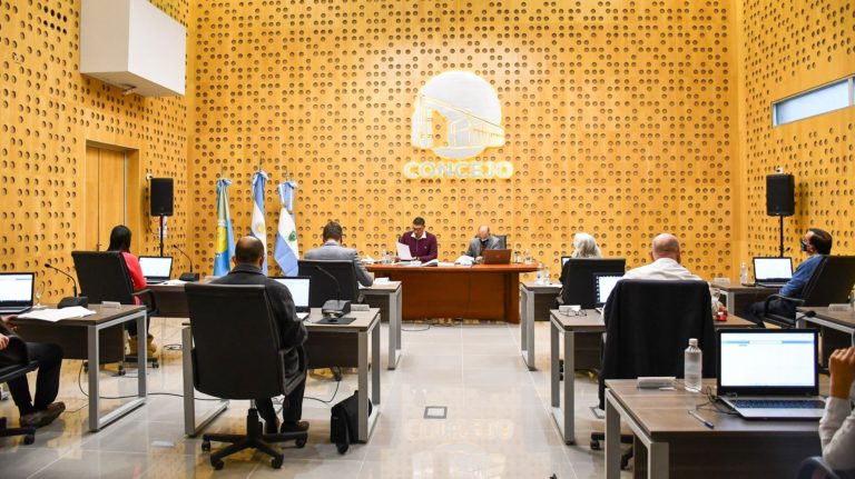 Concejo Deliberante: Se aprobó el nuevo cuadro tarifario del servicio de taxis y remises y la quita de carga tributaria para comercios afectados por la pandemia
