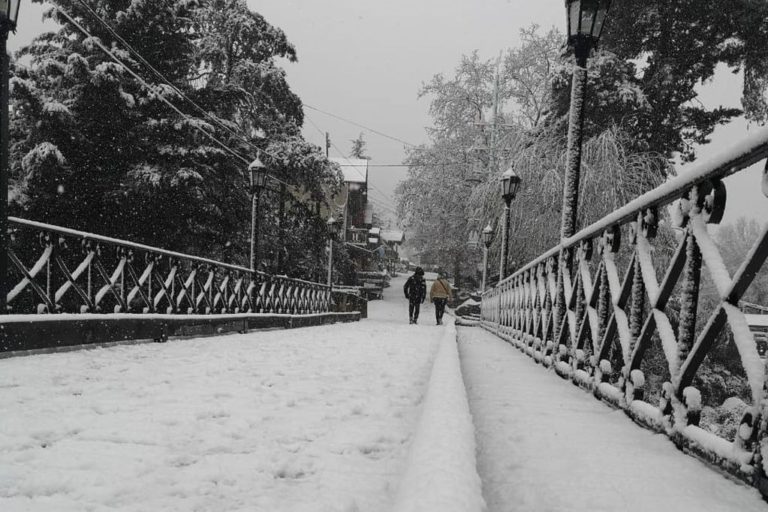 Llega una nueva ola de frío a Córdoba: Se registran nevadas en las Altas Cumbres y en Calamuchita