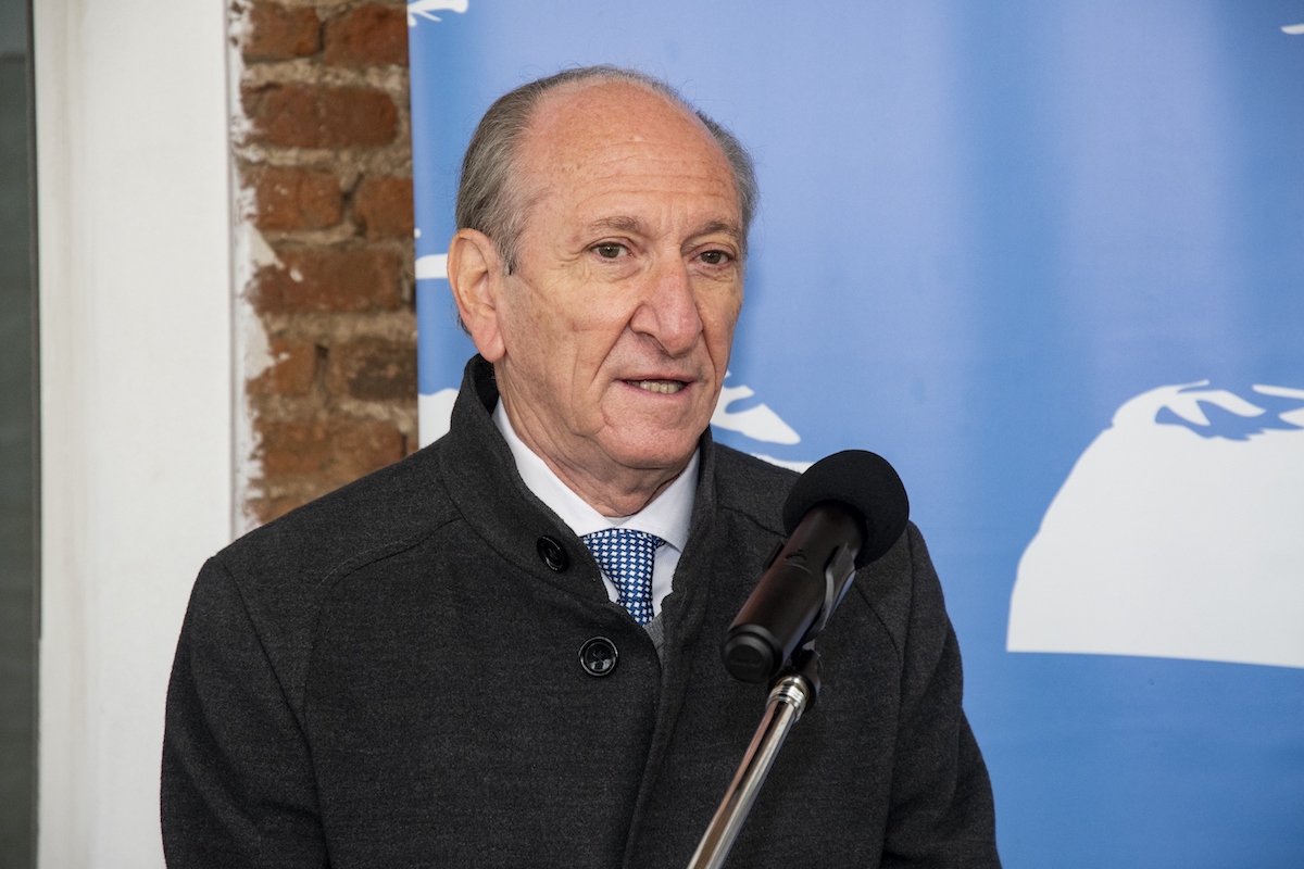 “El COVID 19 no es un virus estacional y hoy quienes están en terapia intensiva son personas que no completaron el esquema de vacunación. En La Pampa continuamos con la campaña”, manifestó el Ministro de Salud Mario Kohan