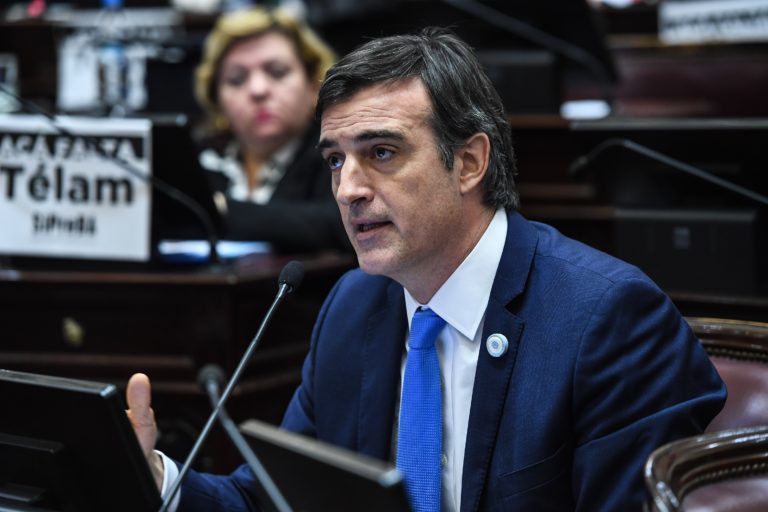 Esteban Bullrich rechazó el aumento del 40% en la dieta de los senadores y lo donará a la lucha contra la ELA