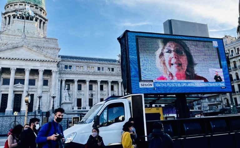 El Senado convirtió en ley el cupo laboral travesti trans: “El colectivo va a empezar a tener los derechos que les corresponden” afirmó Durango
