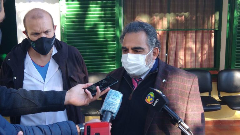 COVID-19: Gustavo Vera sostuvo que las vacaciones del personal de salud están suspendidas porque “la condición epidemiológica lo requiere”