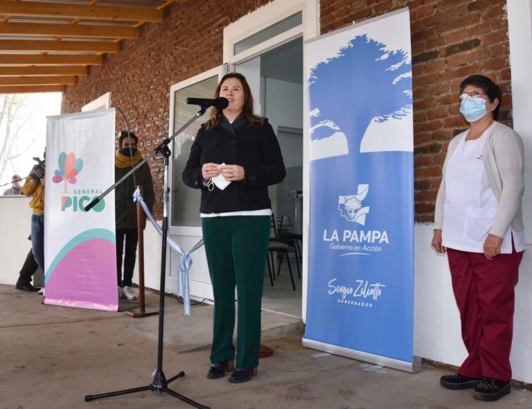Fernanda Alonso habló sobre la visita del gobernador: «intensificar la generación de empleo, el mercado interno de un producto como es el pollo, además de resolver una deuda pendiente que es poder relocalizar la canilera»