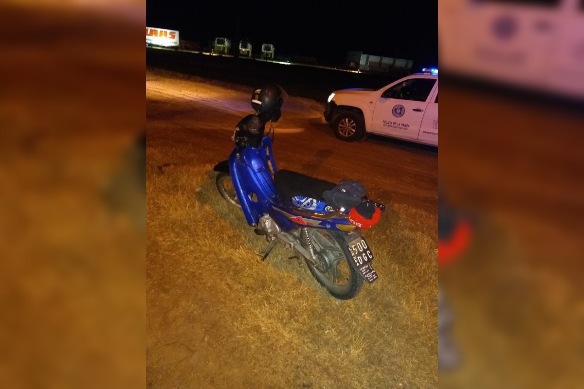 Motociclista perdió el control en ruta provincial 1 y tuvo que ser hospitalizado