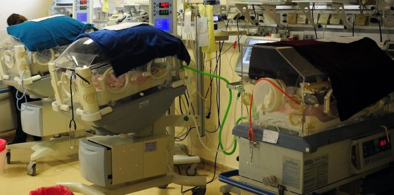 Una beba de 14 meses murió por coronavirus en Rosario