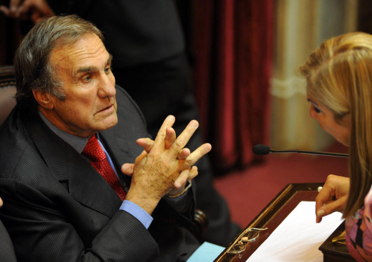 Falleció Carlos Reutemann: senador, exgobernador de Santa Fe y piloto de Fórmula 1