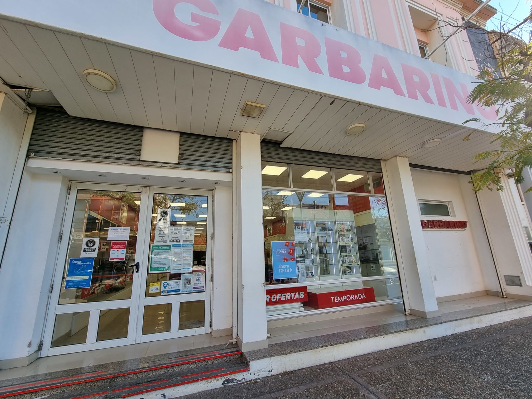 Garbarino en crisis: De doce empleados solo quedan dos en la sucursal piquense y no reciben su sueldo desde hace tres meses