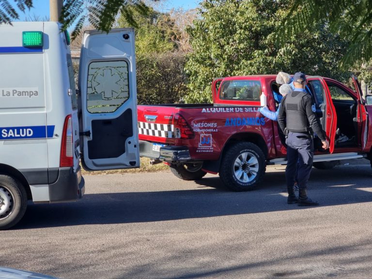 Fuerte choque entre dos camionetas  en Avenida San Martin y calle 31