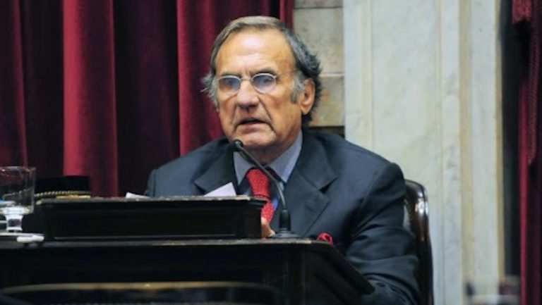 El Gobierno decreta dos días de duelo nacional por la muerte de Carlos Reutemann