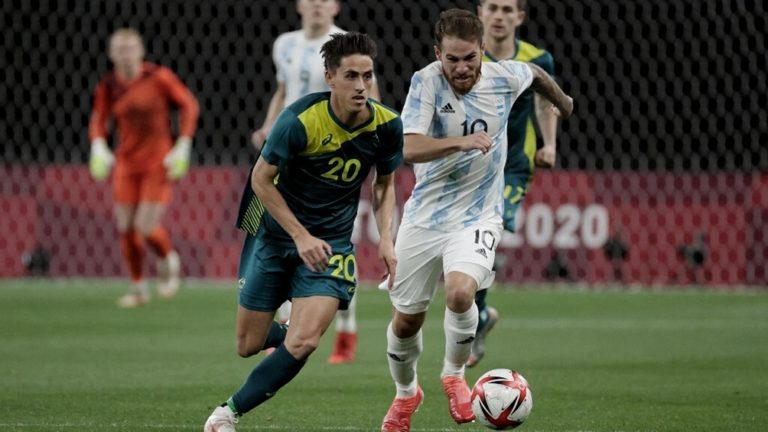Juegos Olímpicos: El pampeano Alexis Mac Allister fue titular en el debut con derrota de la Selección Argentina frente a Australia