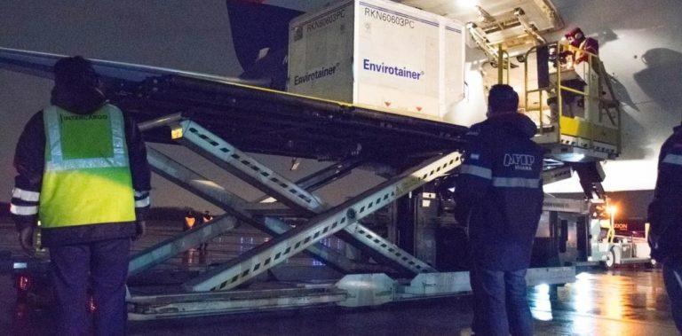 Argentina recibió 822.100 dosis de AstraZeneca y se acerca a las 70 millones de vacunas
