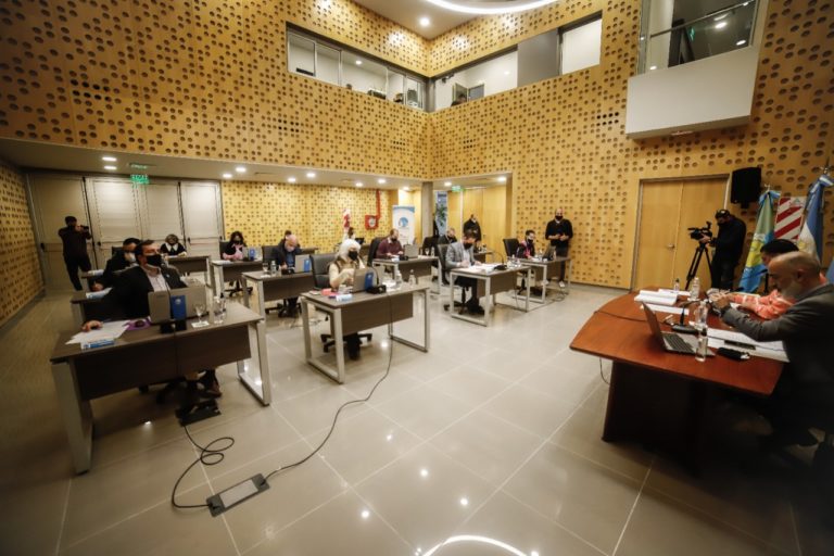 Concejo Deliberante: Se aprobó un aumento de tarifas que ronda el 8% en agua potable, saneamiento urbano y alumbrado público