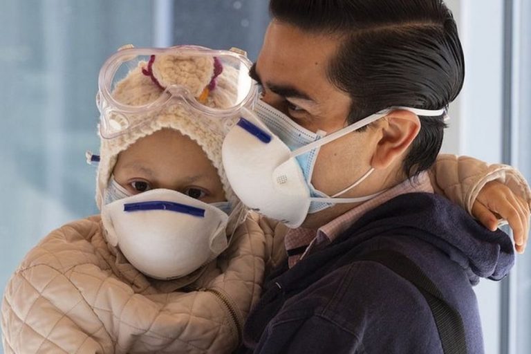 Protonterapia: cómo es el tratamiento que salvó a una niña de un tumor cerebral y que llegará al país en 2023
