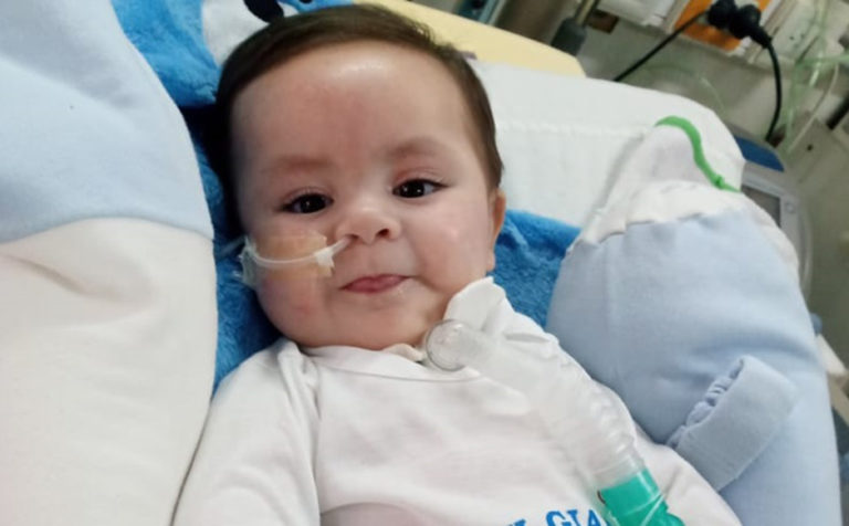 #TodosPorGian | Exitoso locro solidario a beneficio del pequeño: “Se recaudaron $ 150 mil pesos, mañana le pondrán la cuarta dosis de Spinraza” informó la madre Daiana Apelans