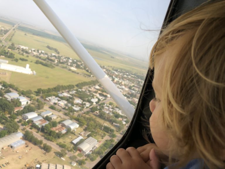 El Aero Club presentará un espectáculo aéreo para disfrutar desde casa y realizará vuelos de bautismo