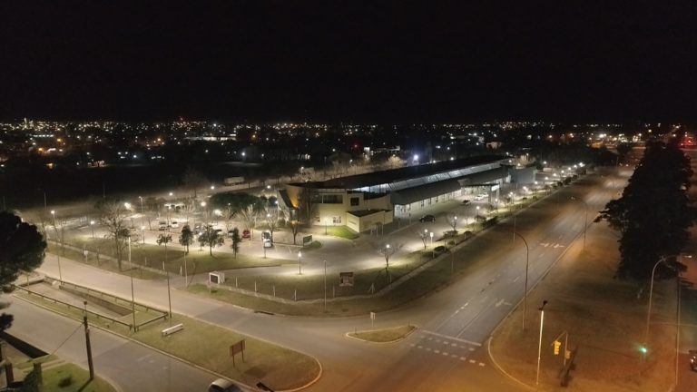Ya esta a punto de finalizar la colocación de luminarias LED en General Pico