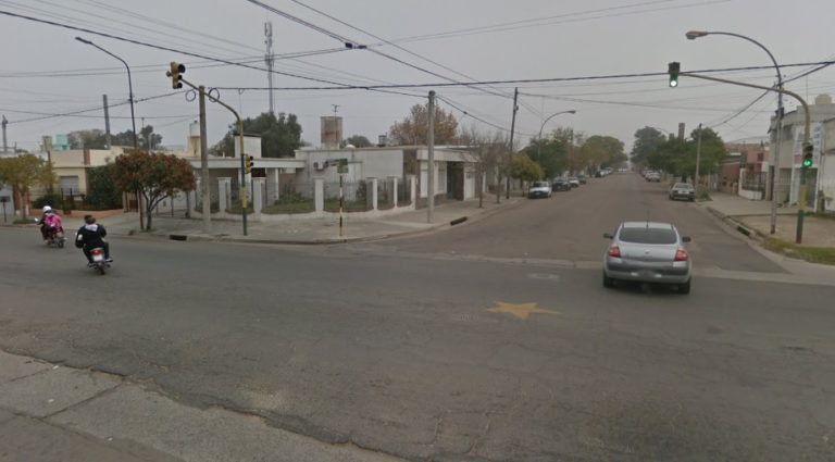 General Pico: El tránsito en calle 17 esquina 2 permanecerá cortado de forma parcial por la reparación del semáforo