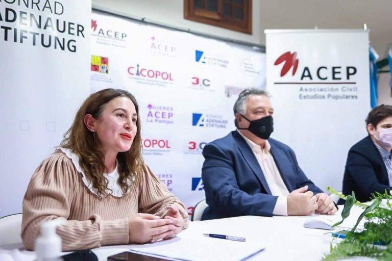 “Mujeres al Poder”: Certificación Internacional para Mujeres Pampeanas