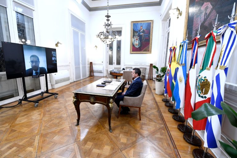 Sergio Massa: “La lucha contra el terrorismo debe ser un trabajo colectivo de América Latina”