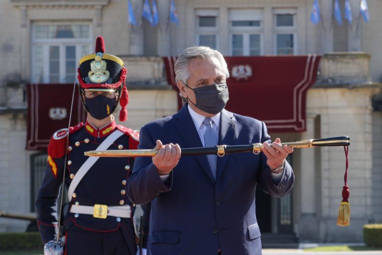 Alberto Fernández agradeció a las Fuerzas Armadas la asistencia para enfrentar la pandemia: “Quiero reconocerles de corazón mi gratitud”