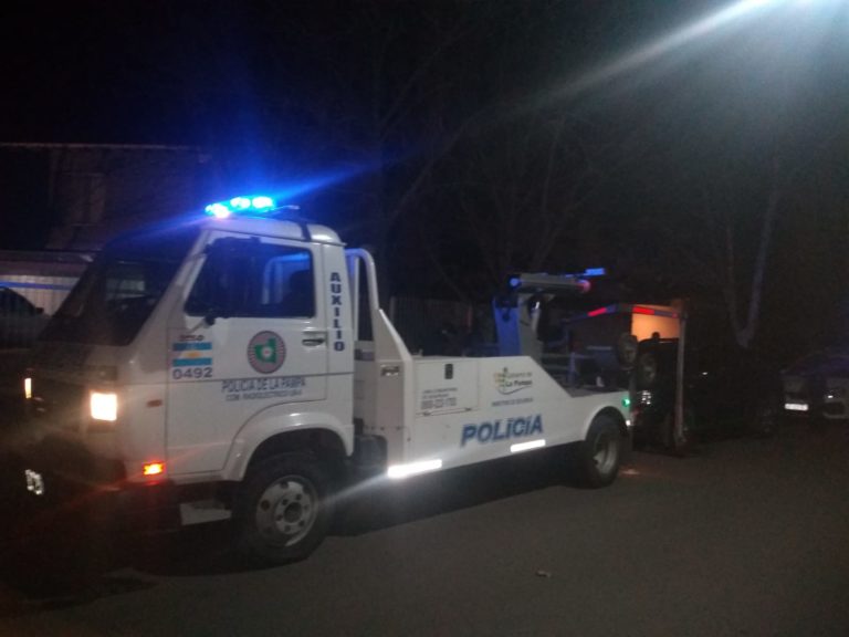 La Policía desbarató dos fiestas clandestinas, notificó a 47 personas y secuestró tres vehículos