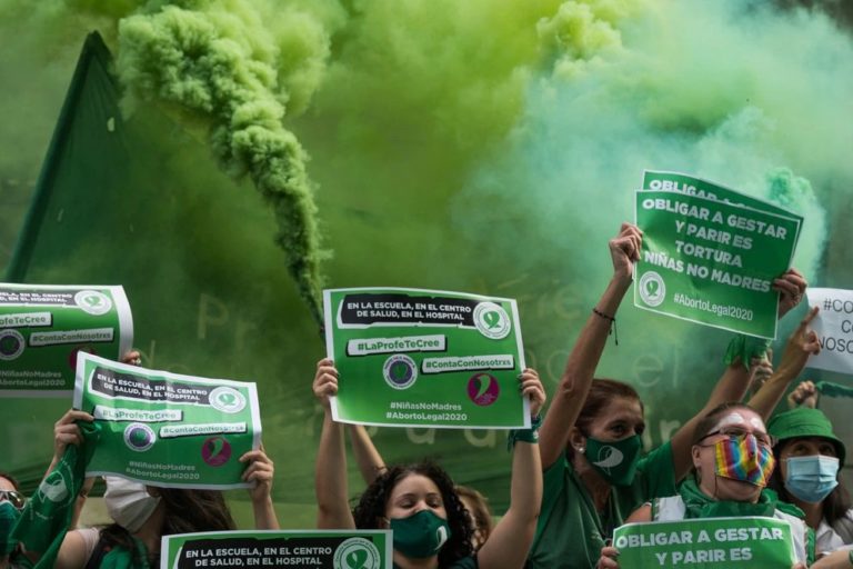 A seis meses de aprobada la ley de aborto legal se iniciaron 32 demandas en contra que no prosperaron