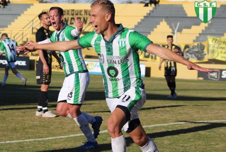 Federico Vasilchik disfruta de su racha goleadora en Estudiantes de San Luis: “Son cuatro partidos seguidos en los que vengo convirtiendo, eso te da mucha confianza”