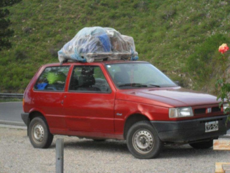 Son piquenses, viajaron a Córdoba a visitar a sus nietos, les robaron el auto y piden la solidaridad para poder recuperar lo que tanto les costó conseguir
