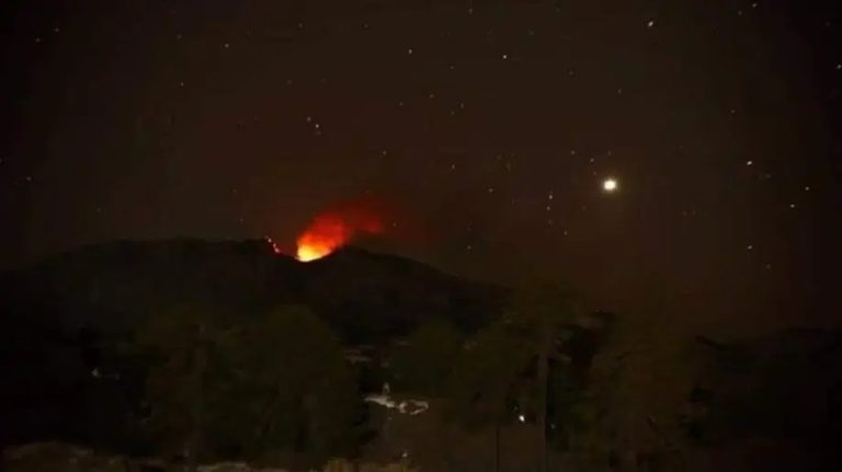 El volcán Copahue registra incandescencia en su cráter