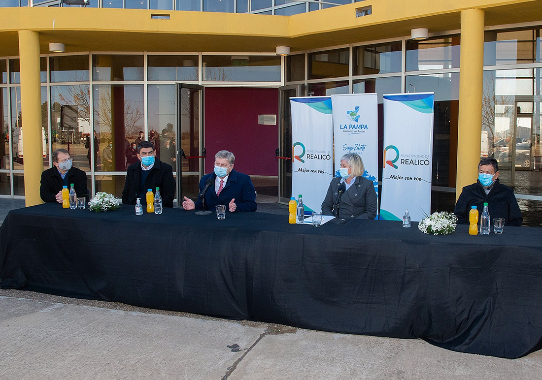 El gobernador Sergio Ziliotto recorrió obras en Realicó y anunció un nuevo edificio para el Centro de Formación Profesional