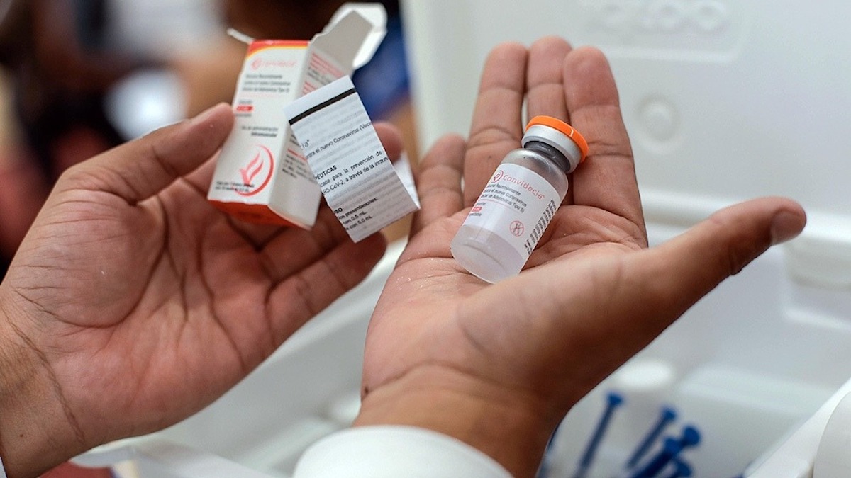 Arribó hoy al país una primera tanda de vacunas del laboratorio Cansino con 200 mil dosis