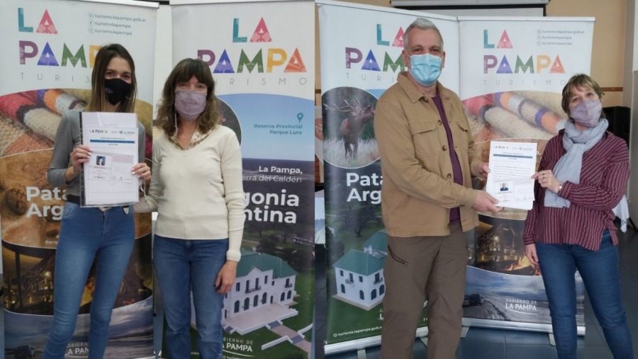 La Pampa: Se entregaron certificados de guías de Turismo