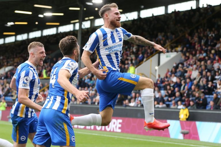 El pampeano Alexis Mac Allister entró, marcó un gol y fue el héroe del Brighton en el debut de la Premier League