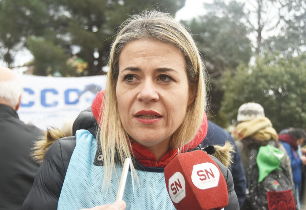 Mañana se toma una decisión en la paritaria docente y la vocera UTELPA, Claudia Calderón, explicó los reclamos y demandas