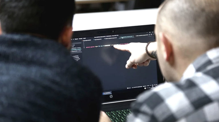 UNLPam | Docentes de la Facultad de Ingeniería dictarán interesante curso de “Desarrollo Full Stack”: Mirá cómo inscribirte
