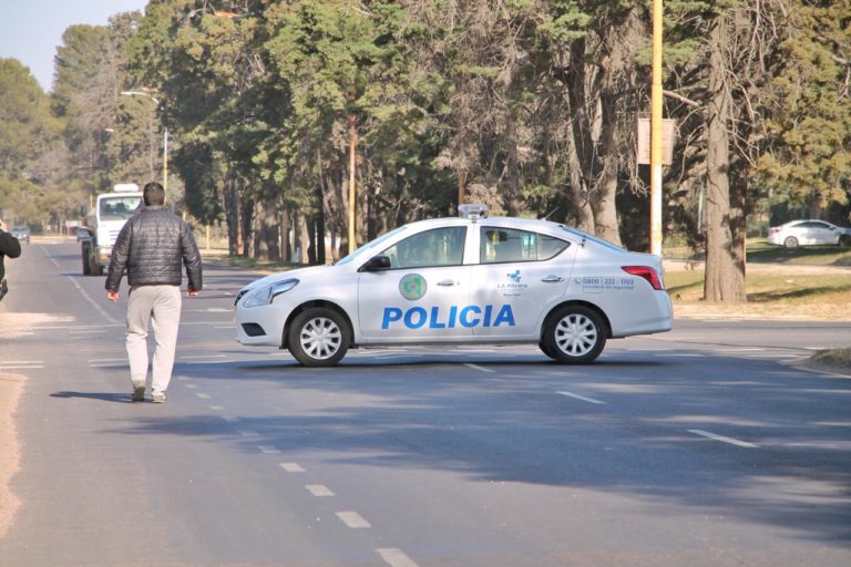 Estafa Virtual: demoran cuatro vendedores ambulantes foráneos que se llevaron una importante cantidad de dinero y una valiosa joya