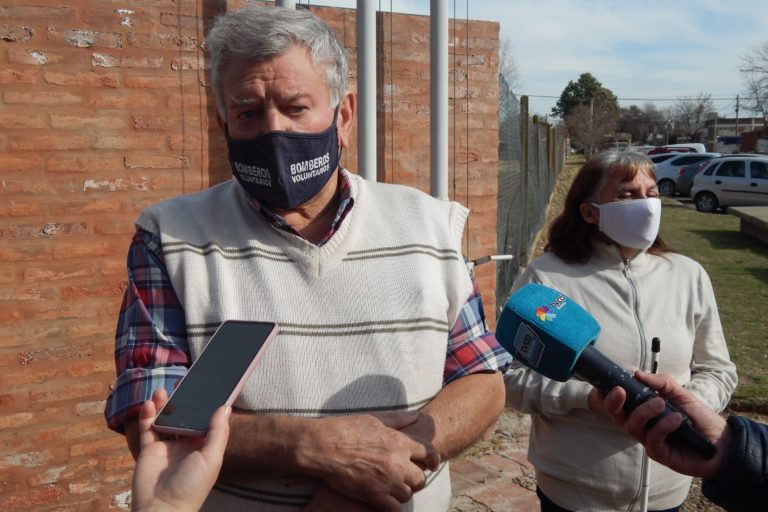 Acto homenaje a 22 años de PRODINCO: “Por dentro tenemos muchos recuerdos, cuando suena la sirena se nos parte el alma” indicó Omar, padre del bombero fallecido Javier Pérez