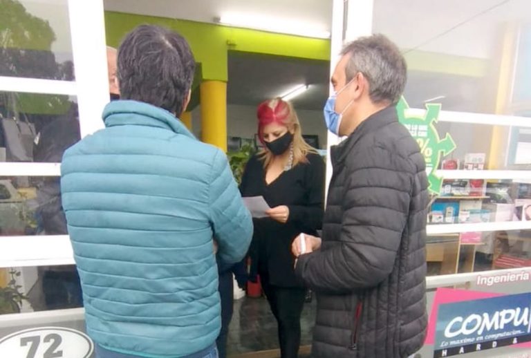 “El reclamo de renovación en la dirigencia siempre está presente en cada casa o tienda que visitamos”, aseguró Poli Altolaguirre