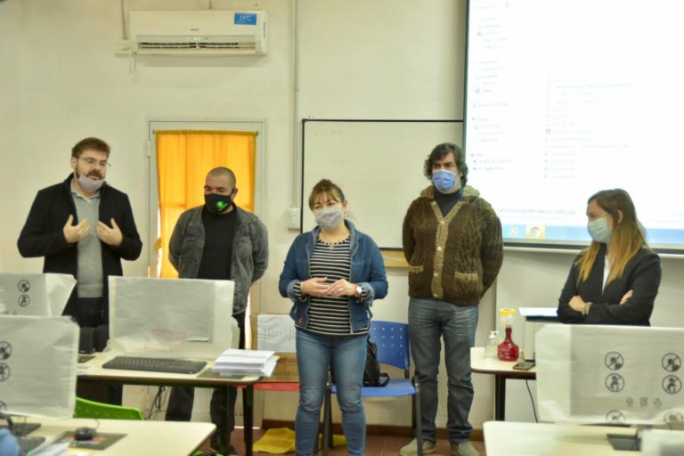 Jóvenes piquenses comenzaron cursos de formación en construcción