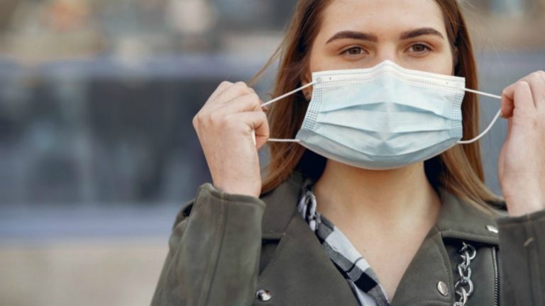 Las restricciones por COVID-19 se flexibilizan más y rigen desde mañana: ¿Qué se puede hacer y qué no?