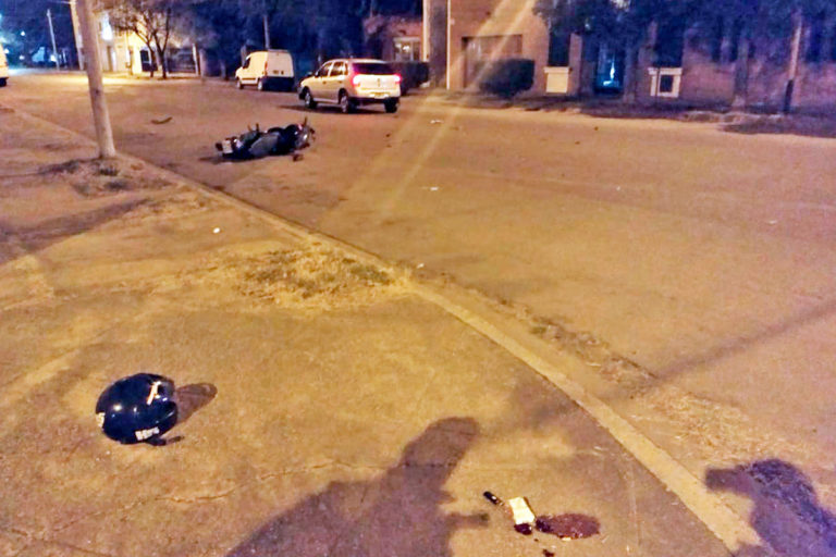 El motociclista embestido en horas de la madrugada pasará a terapia intensiva: “Ya padecía algunas cuestiones previas de salud y el accidente llevó a que su situación se complicara”, aseguró la fiscal Oporto