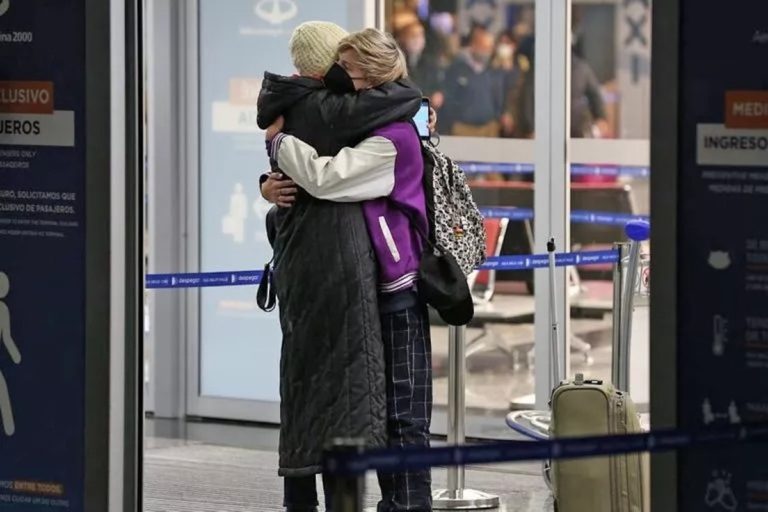 Migraciones vuelve a habilitar desde el sábado el trámite de reunificación familiar