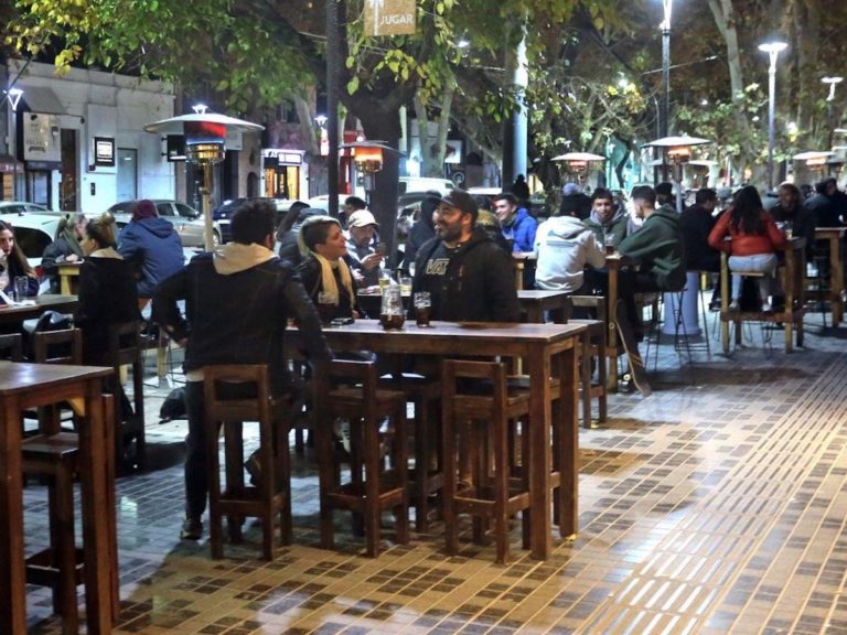 Mendoza levantó alerta sanitaria y se puede circular las 24 horas en la provincia
