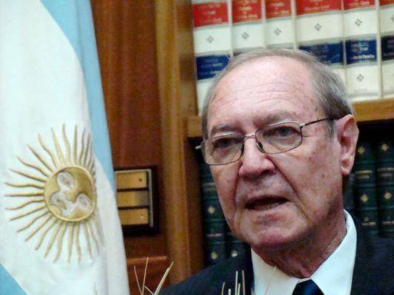 El STJ despidió a Mustapich