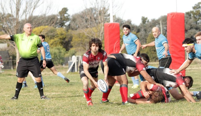 Pico Rugby fue claro dominador del juego y le ganó 62 a 5 a Estudiantes de Santa Rosa